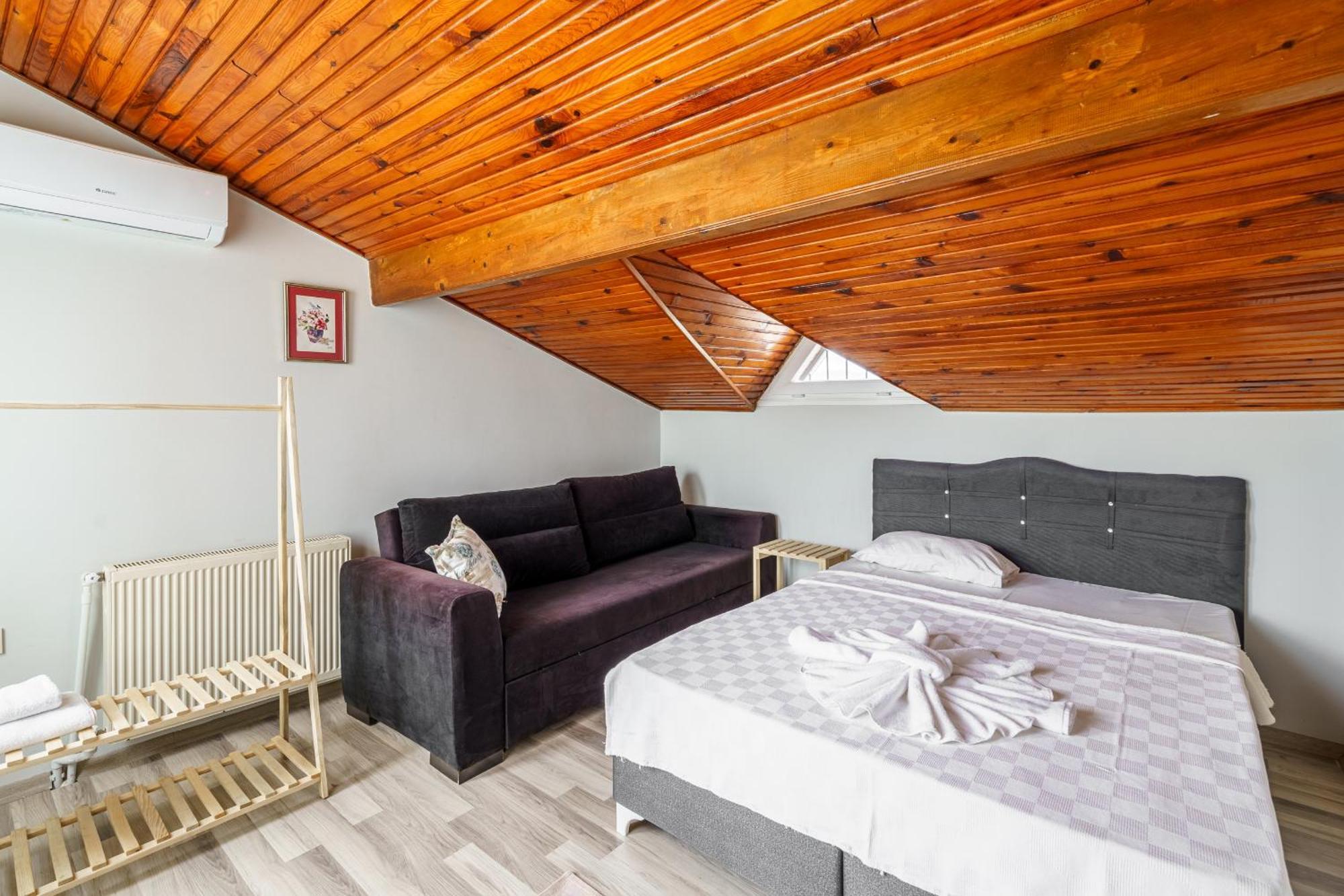 Semi Detached In Complex With Shared Semi Olympic Swimming Pool In Kuşadası
